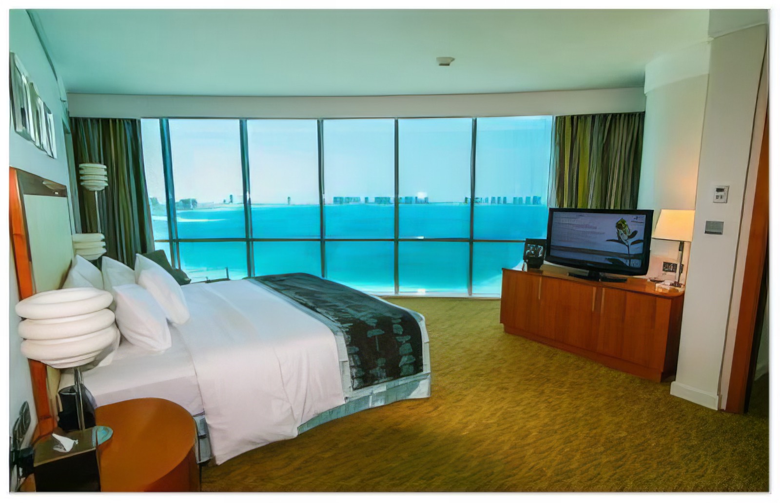 Hilton Hotel gallery view 7