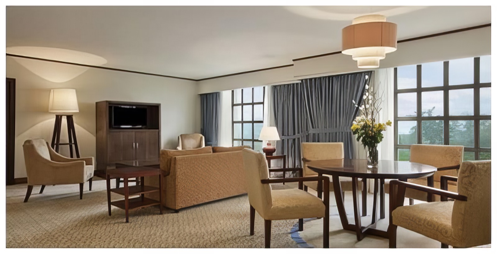 Hilton Hotel gallery view 4