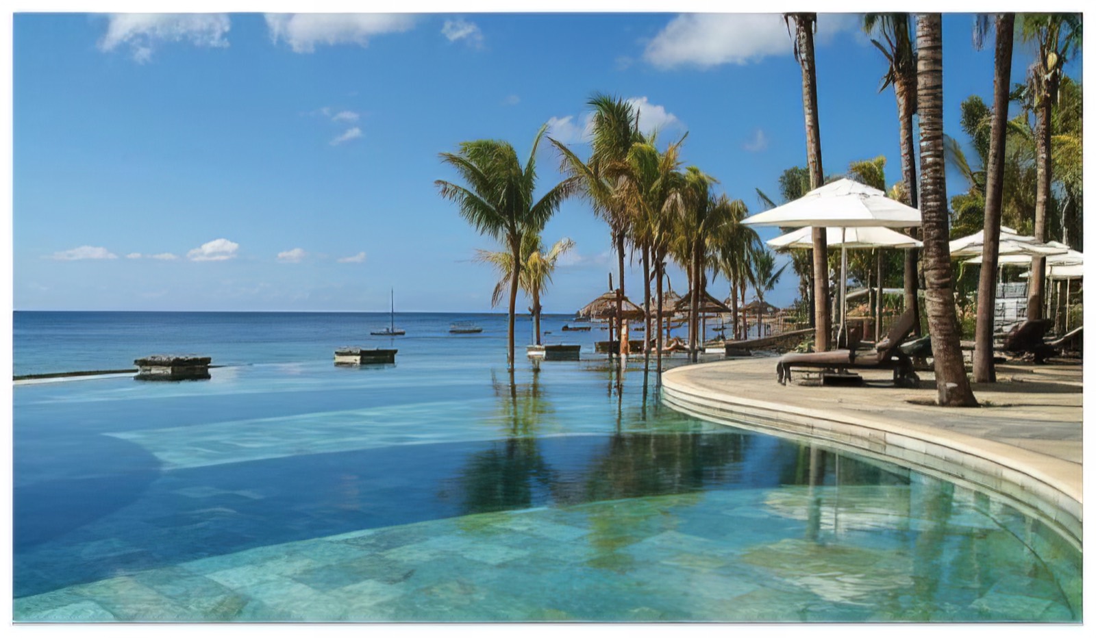 Le Meridien Hotel & Beach Resort gallery view 5